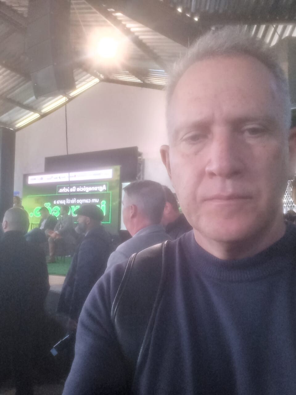 Prefeito Gelson durante a participação na assembleia.