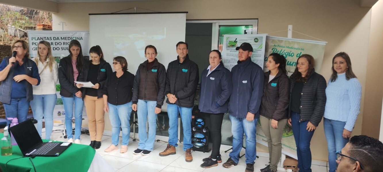 Equipe do ESF da UBS de Tesouras.