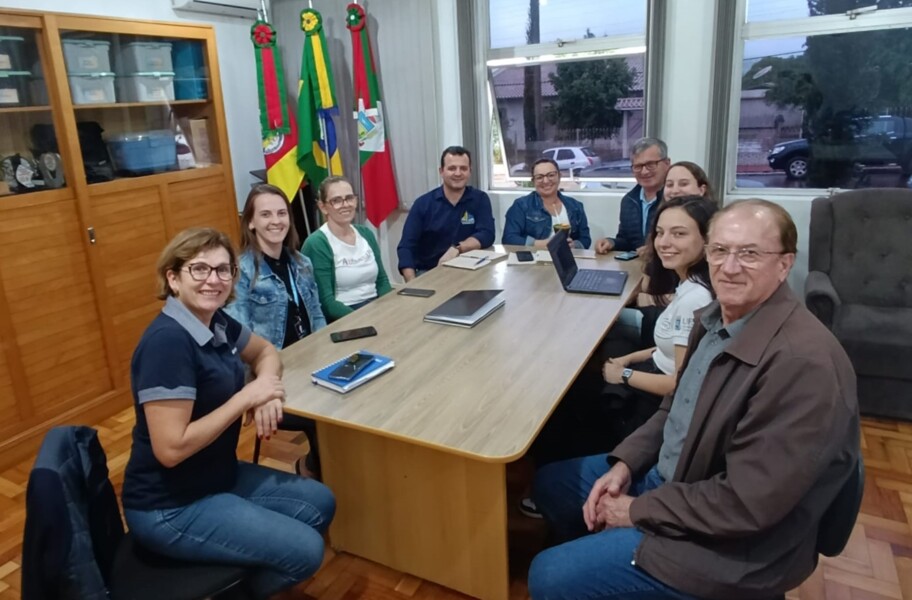 COMTUR e equipe UFSM/Palmeira das Missões